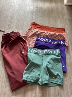 Athletic pants bundle size S